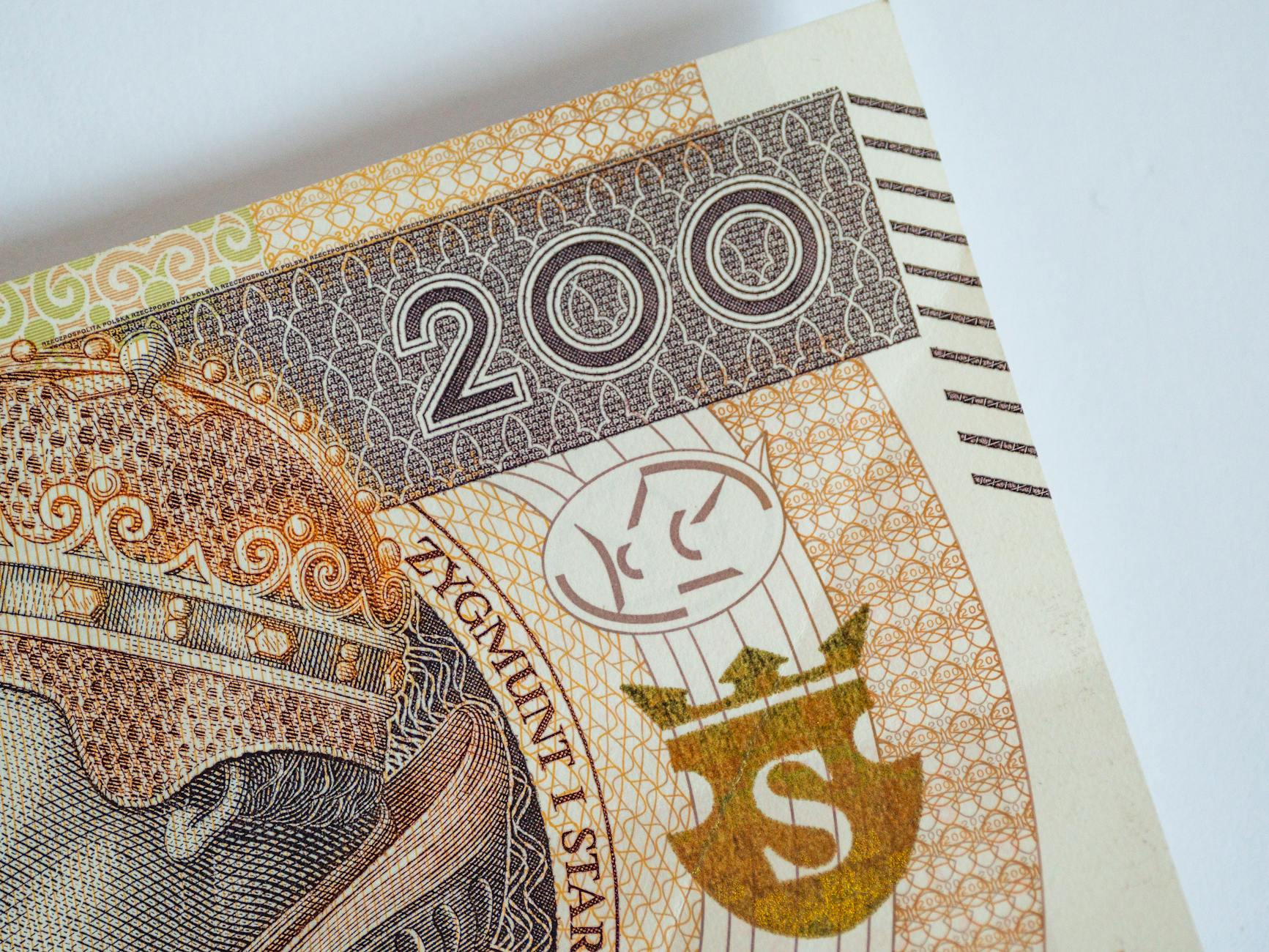 Uczestnicy na Targach Edukacji i Pracy w Ciechanowie poznają oferty pracy i możliwości rozwoju zawodowego.